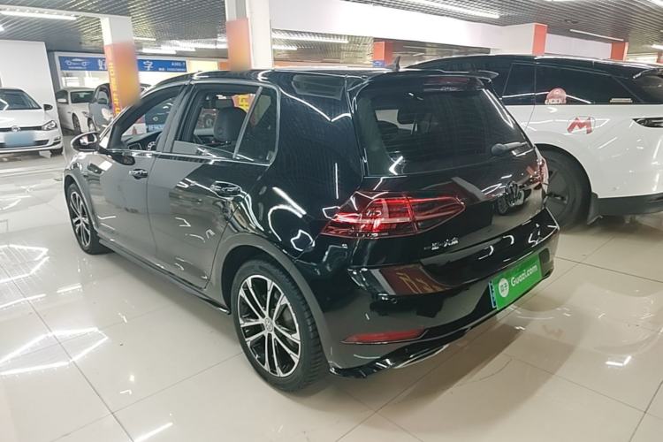 Used Volkswagen Golf 2020 Charming Edition 280TSI DSG R-Line Rear Left 45 Deg