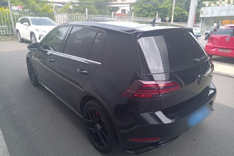 Used Volkswagen Golf 2020 Charming Edition 280TSI DSG R-Line Rear Left 45 Deg
