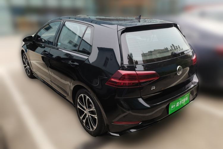 Used Volkswagen Golf 2020 Charming Edition 280TSI DSG R-Line Rear Left 45 Deg