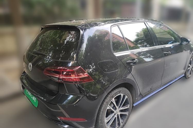 Used Volkswagen Golf 2020 Charming Edition 280TSI DSG R-Line Rear Right 45 Deg