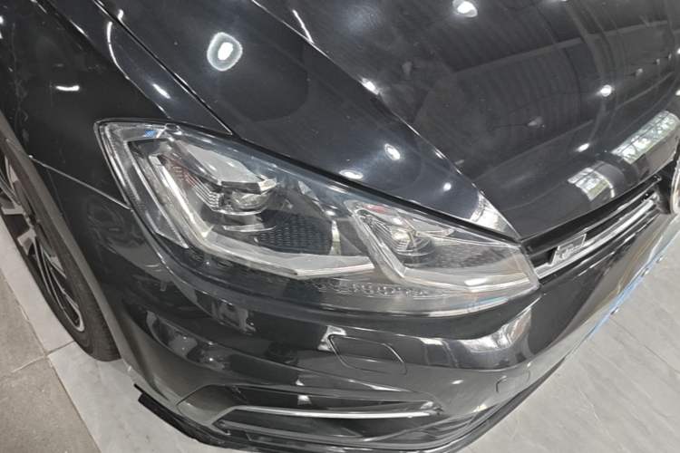 Used Volkswagen Golf 2020 Charming Edition 280TSI DSG R-Line Right Front Headlight
