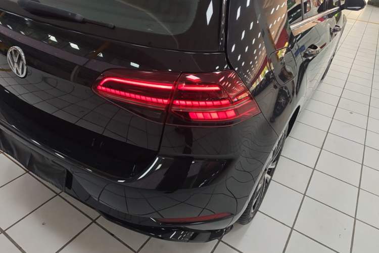Used Volkswagen Golf 2020 280TSI DSG R-Line Version Right Rear Taillight