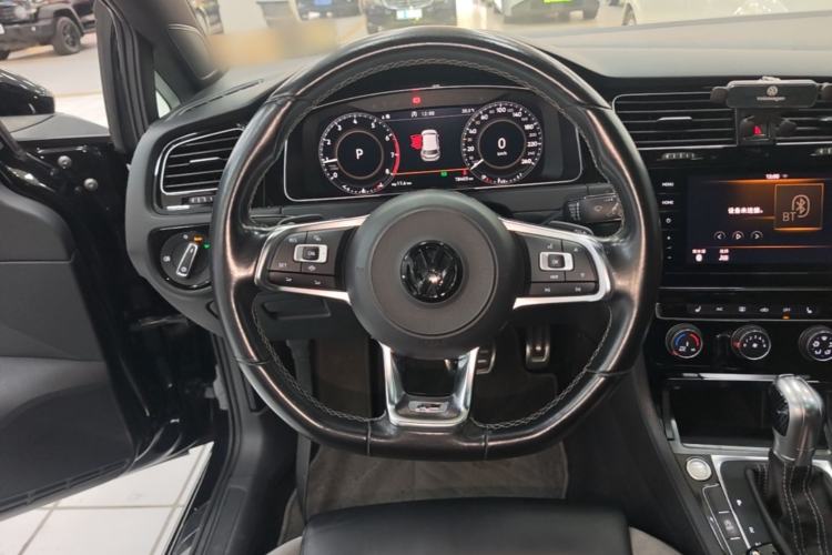 Used Volkswagen Golf 2020 280TSI DSG R-Line Version Steering Wheel