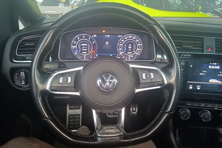 Used Volkswagen Golf 2020 Charming Edition 280TSI DSG R-Line Steering Wheel