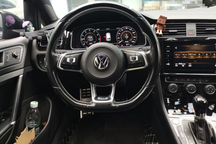 Used Volkswagen Golf 2020 Charming Edition 280TSI DSG R-Line Steering Wheel