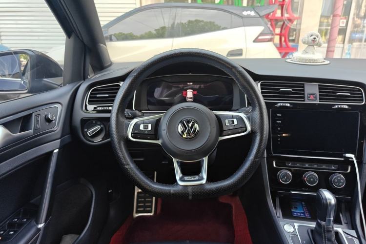 Used Volkswagen Golf 2020 Charming Edition 280TSI DSG R-Line Steering Wheel