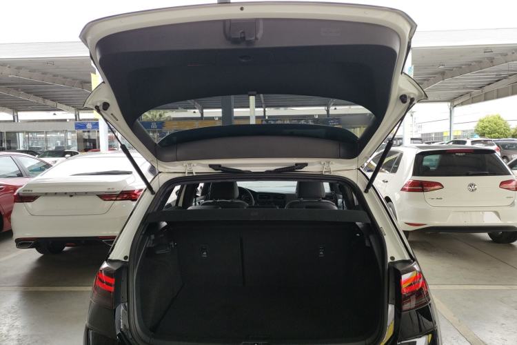 Used Volkswagen Golf 2020 280TSI DSG Comfort Version Trunk