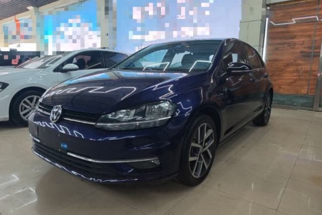 Ojetý Volkswagen Golf 2020 Zhiai Edition 280TSI DSG Comfort Model