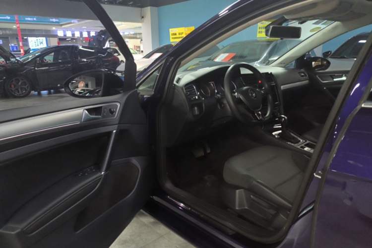Used Volkswagen Golf 2020 280TSI DSG Comfort Version Driver Seat