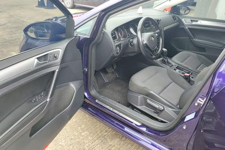 Used Volkswagen Golf 2020 280TSI DSG Comfort Version Driver Seat