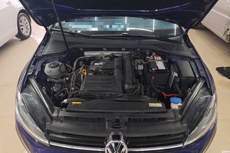 Used Volkswagen Golf 2020 Zhiai Edition 280TSI DSG Comfort Model Engine Bay