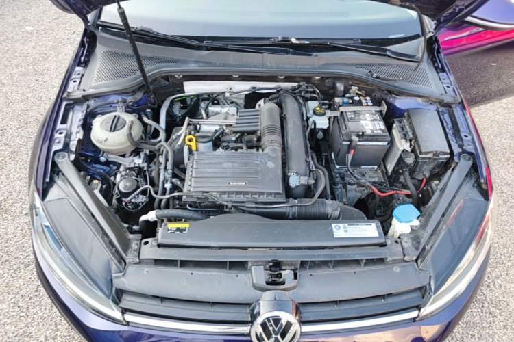 Used Volkswagen Golf 2020 Zhiai Edition 280TSI DSG Comfort Model Engine Bay