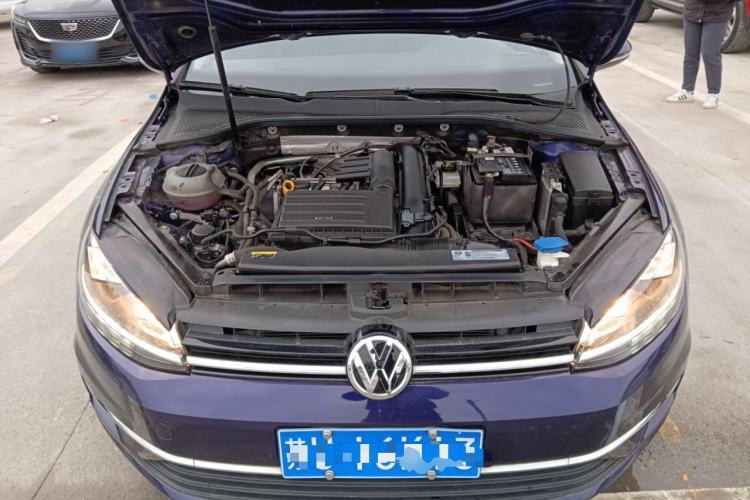Used Volkswagen Golf 2020 Zhiai Edition 280TSI DSG Luxury Model Engine Bay