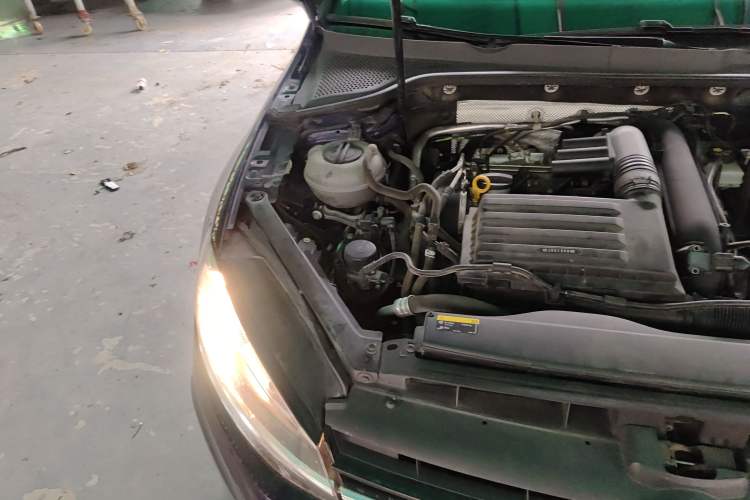Used Volkswagen Golf 2020 Zhiai Edition 280TSI DSG Comfort Model Engine Bay Right