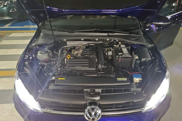 Used Volkswagen Golf 2020 Charming Edition 280TSI DSG R-Line Engine Bay