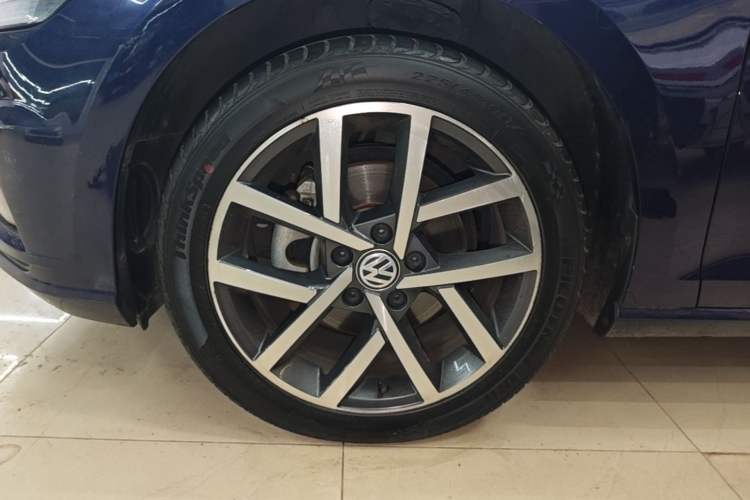 Used Volkswagen Golf 2020 Zhiai Edition 280TSI DSG Comfort Model Exterior 4