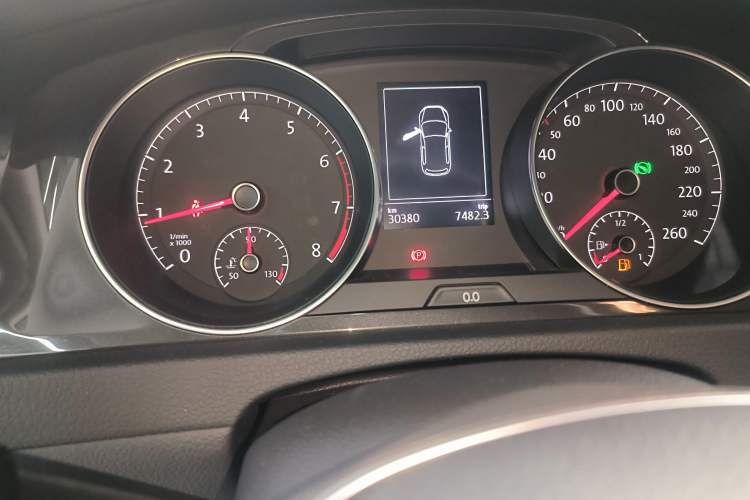 Used Volkswagen Golf 2020 Zhiai Edition 280TSI DSG Comfort Model Instrument Cluster