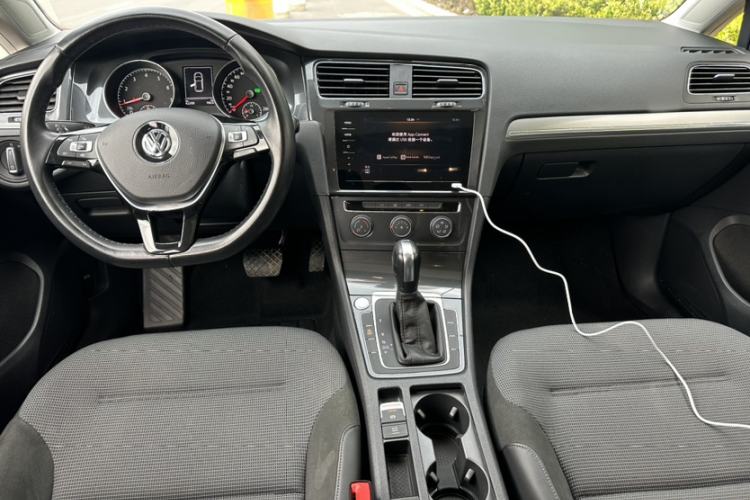 Used Volkswagen Golf 2020 Zhiai Edition 280TSI DSG Comfort Model Interior 12