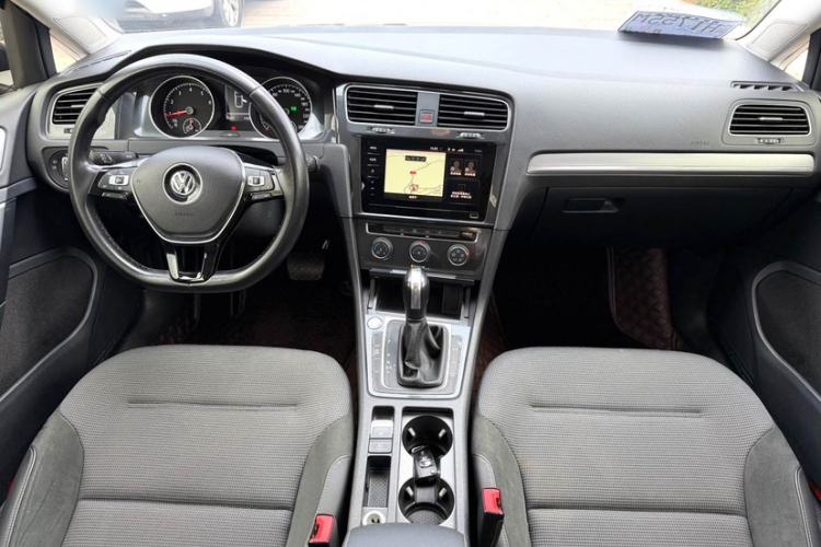 Used Volkswagen Golf 2020 Zhiai Edition 280TSI DSG Comfort Model Interior 6