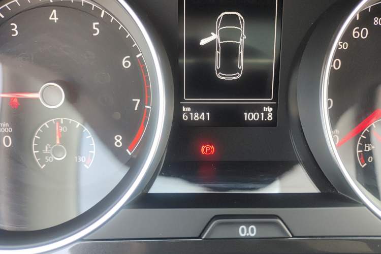 Used Volkswagen Golf 2020 Zhiai Edition 280TSI DSG Comfort Model Odometer Close Up