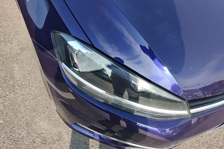Used Volkswagen Golf 2020 200TSI DSG Comfortable and Ambitious Edition Right Front Headlight