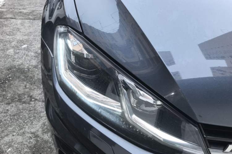 Used Volkswagen Golf 2020 280TSI DSG R-Line Version Right Front Headlight
