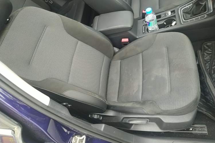 Used Volkswagen Golf 2020 Zhiai Edition 280TSI DSG Comfort Model Right Front Seat