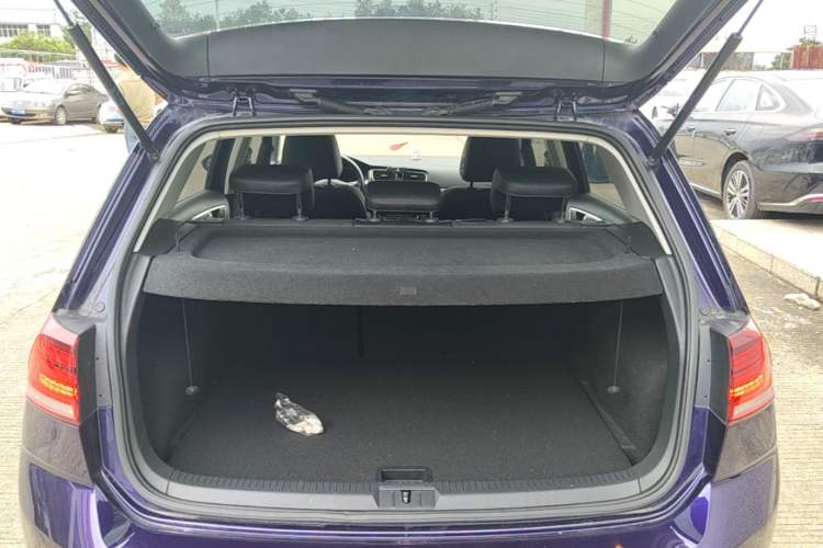 Used Volkswagen Golf 2020 280TSI DSG Comfort Version Trunk