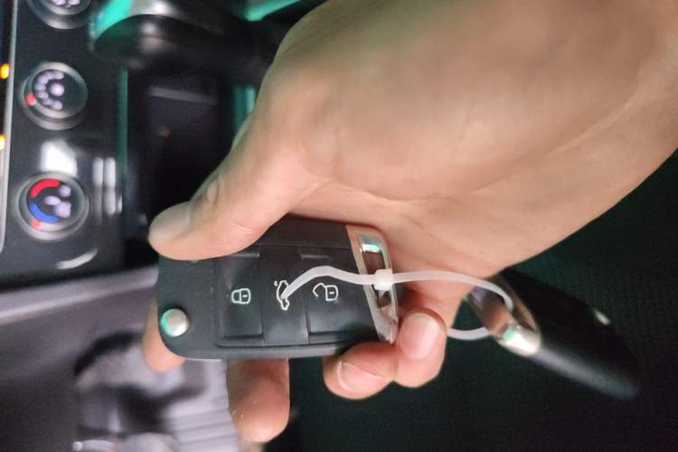Used Volkswagen Golf 2020 Zhiai Edition 280TSI DSG Comfort Model Vehicle Key