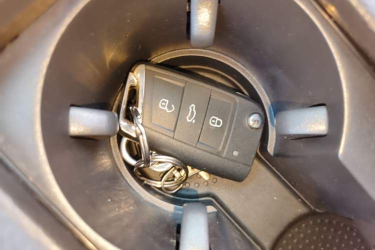Used Volkswagen Golf 2020 Zhiai Edition 280TSI DSG Comfort Model Vehicle Key