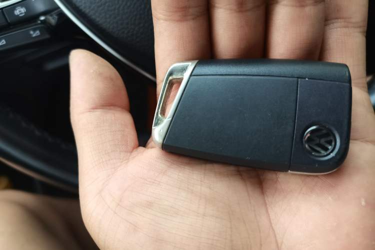 Used Volkswagen Golf 2020 Zhiai Edition 280TSI DSG Comfort Model Vehicle Key