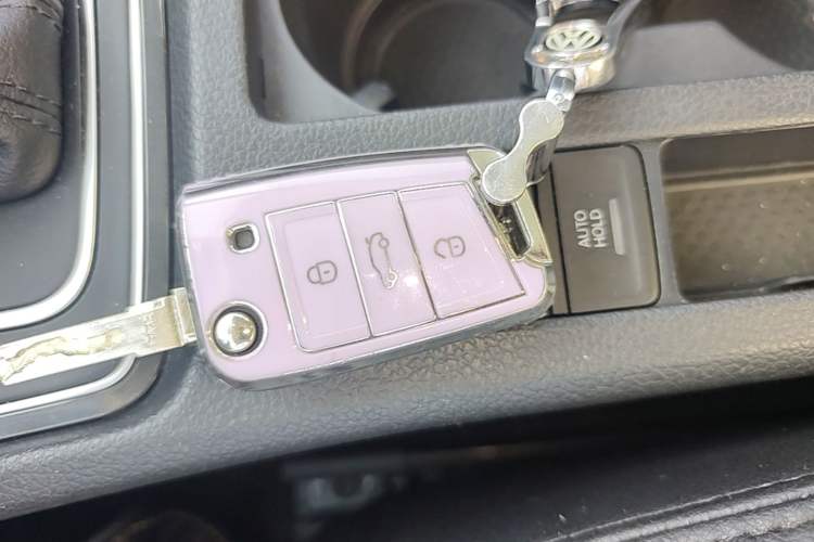 Used Volkswagen Golf 2020 200TSI DSG Comfortable and Ambitious Edition Vehicle Key