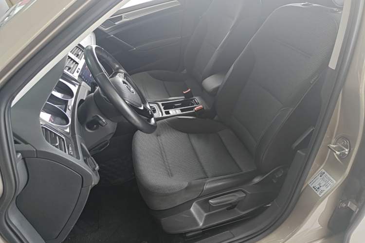 Used Volkswagen Golf 2020 Zhiai Edition 280TSI DSG Comfort Model Left Front Seat