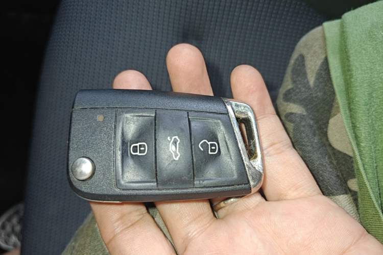 Used Volkswagen Golf 2020 Zhiai Edition 280TSI DSG Comfort Model Vehicle Key