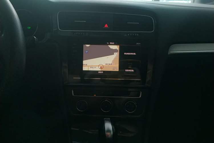 Used Volkswagen Golf 2020 Zhiai Edition 280TSI DSG Comfort Model Audio And AC Panel
