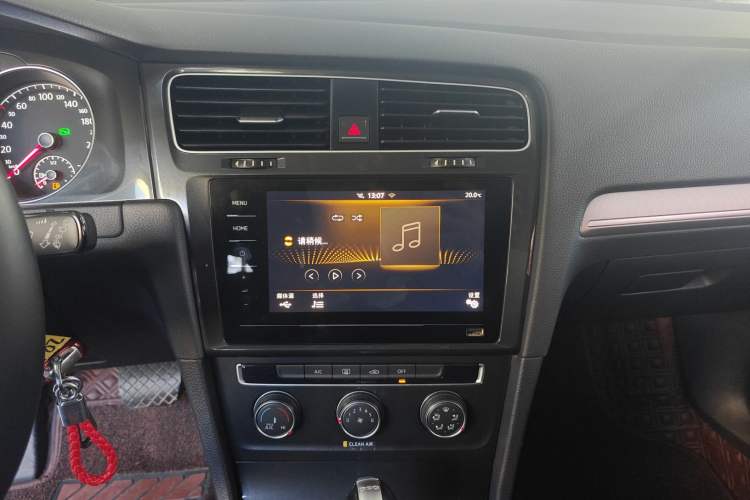 Used Volkswagen Golf 2020 200TSI DSG Comfortable and Ambitious Edition Audio And AC Panel
