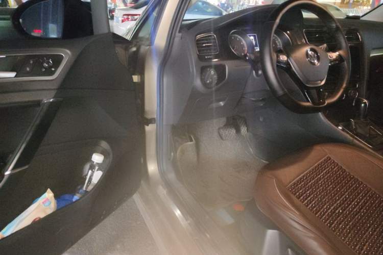 Used Volkswagen Golf 2020 280TSI DSG Comfort Version Driver Seat