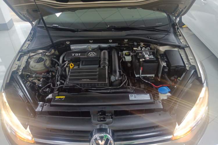 Used Volkswagen Golf 2020 200TSI DSG Comfortable and Ambitious Edition Engine Bay