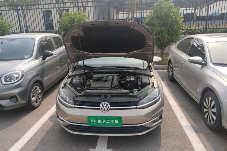 Used Volkswagen Golf 2020 Zhiai Edition 280TSI DSG Comfort Model Engine Bay