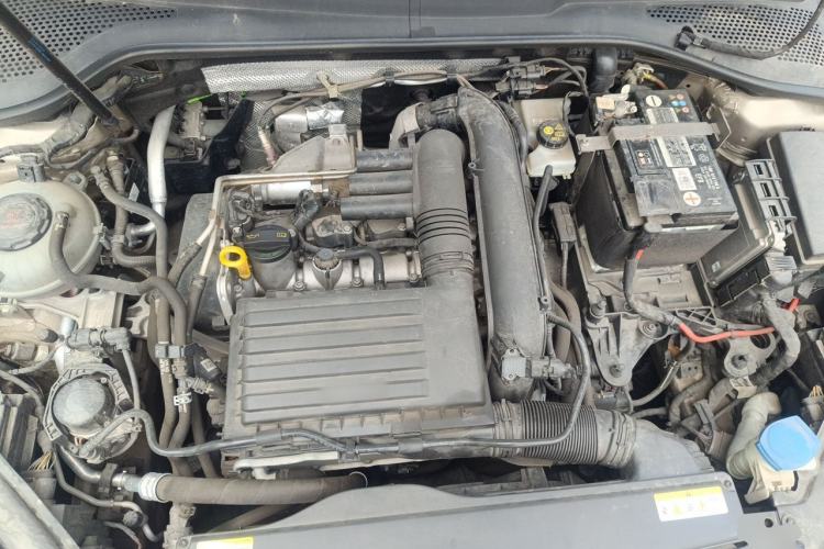 Used Volkswagen Golf 2020 Zhiai Edition 280TSI DSG Comfort Model Engine Bay