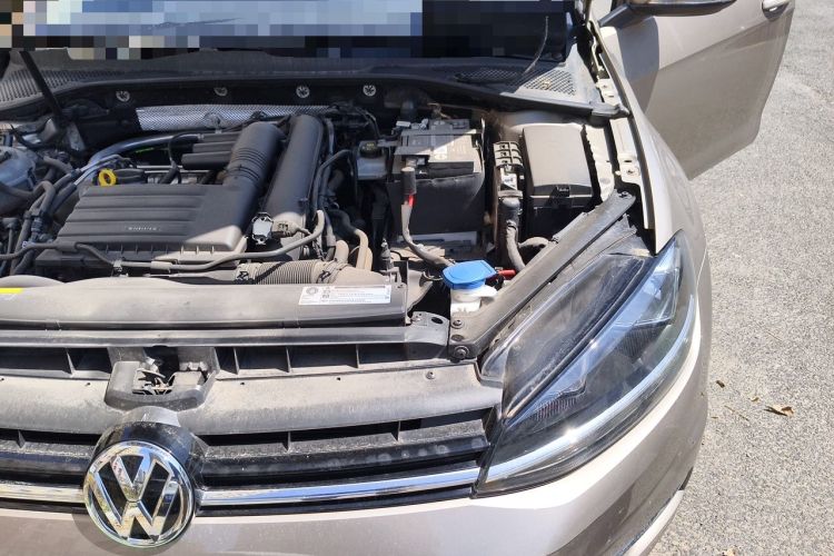 Used Volkswagen Golf 2020 Zhiai Edition 280TSI DSG Comfort Model Engine Bay Left