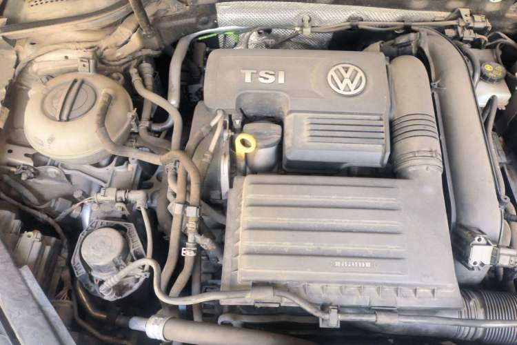 Used Volkswagen Golf 2020 280TSI DSG Comfort Version Engine Bay Right