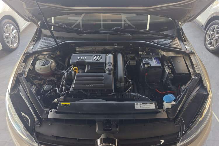 Used Volkswagen Golf 2020 200TSI DSG Comfortable and Ambitious Edition Engine Bay