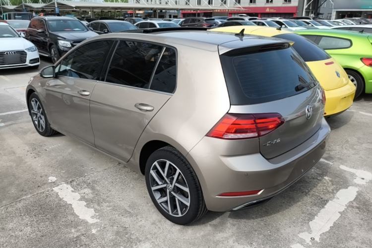 Used Volkswagen Golf 2020 200TSI DSG Comfortable and Ambitious Edition Exterior 2