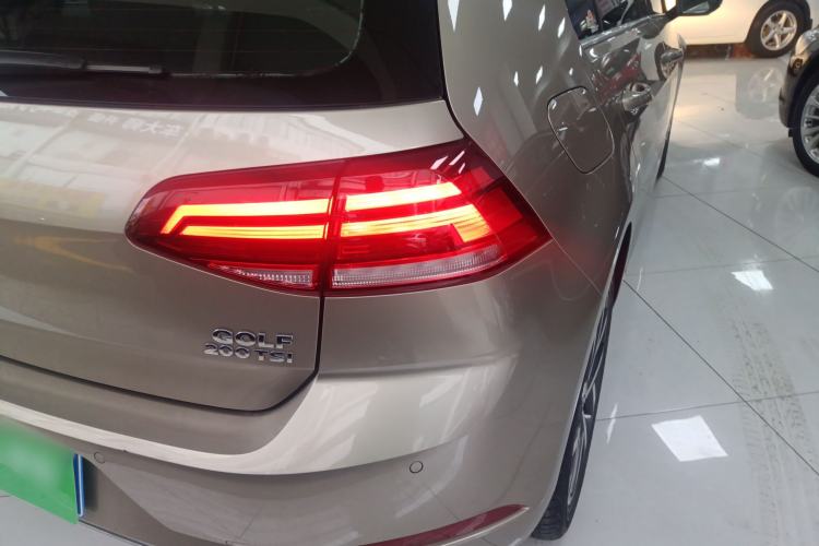 Used Volkswagen Golf 2020 200TSI DSG Comfortable and Ambitious Edition Exterior 3