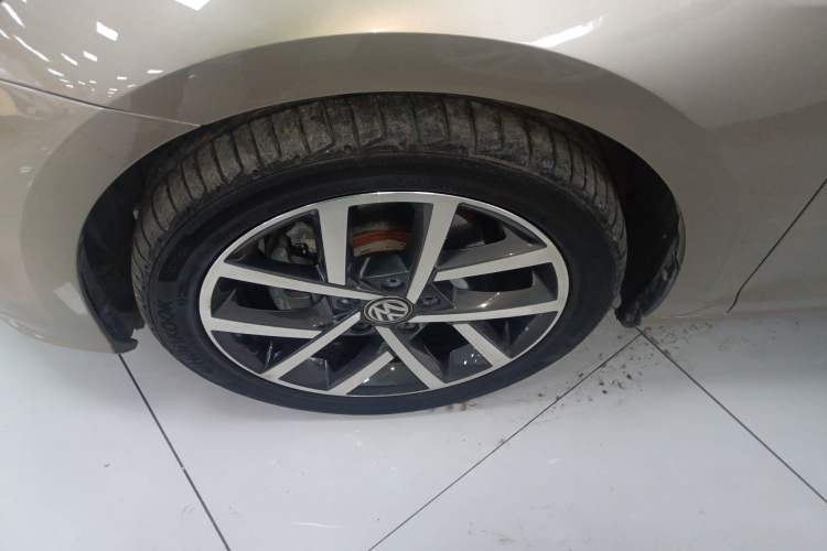Used Volkswagen Golf 2020 200TSI DSG Comfortable and Ambitious Edition Exterior 4