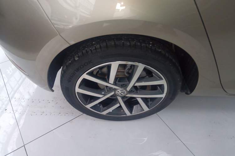 Used Volkswagen Golf 2020 200TSI DSG Comfortable and Ambitious Edition Exterior 5