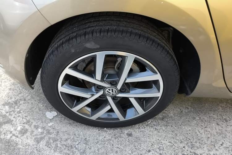 Used Volkswagen Golf 2020 200TSI DSG Comfortable and Ambitious Edition Exterior 5