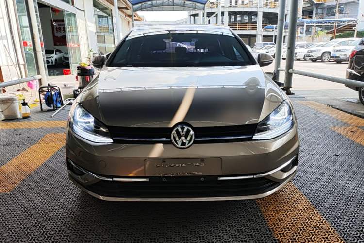 Used Volkswagen Golf 2020 Zhiai Edition 280TSI DSG Comfort Model Front