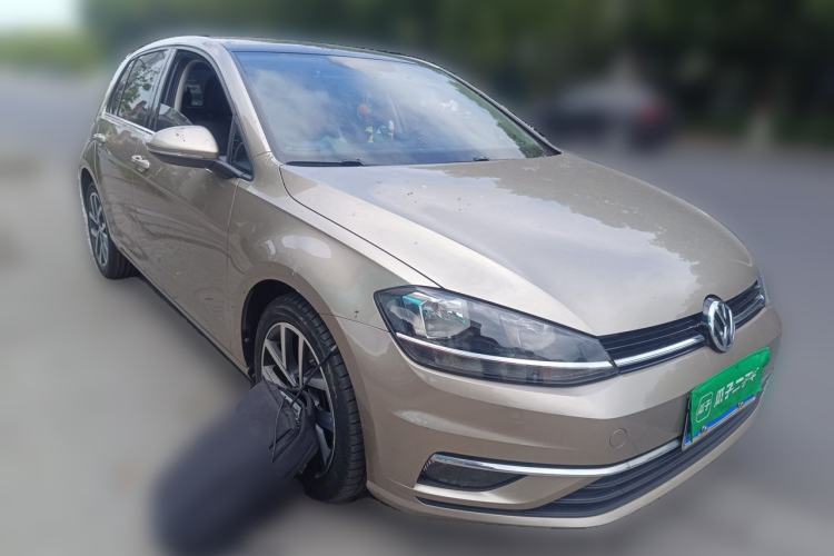 Used Volkswagen Golf 2020 Zhiai Edition 280TSI DSG Comfort Model Front Right 45 Deg